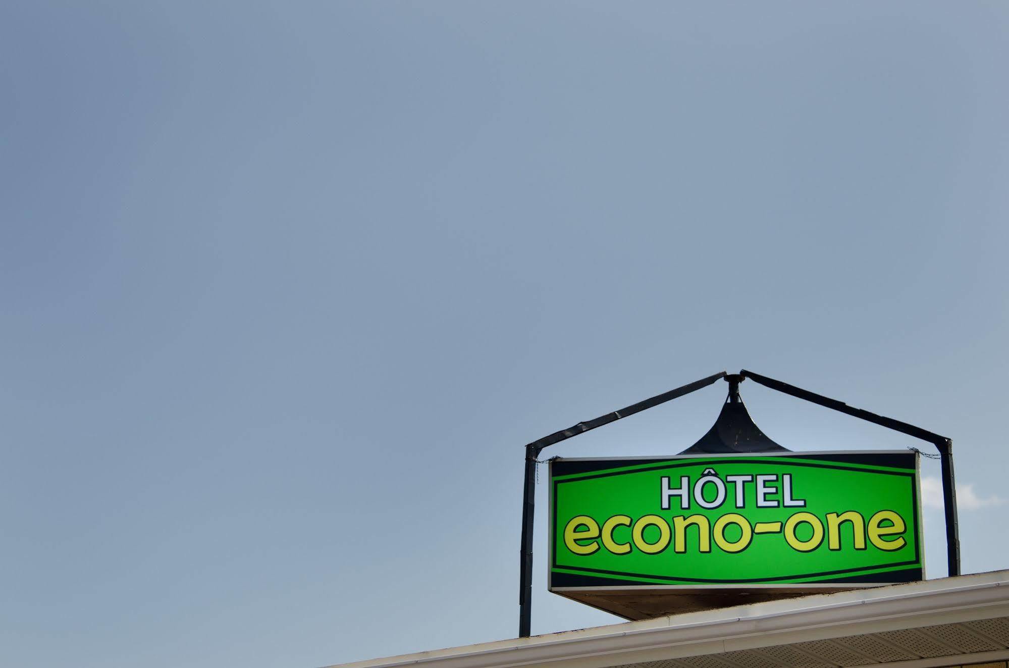Hotel Econo-One Amos 외부 사진